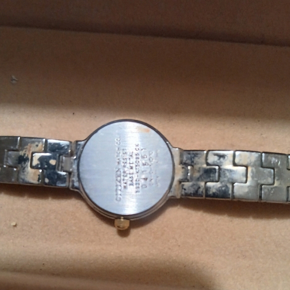 Citizen Silver and Gold Women\'s Watch main image 4